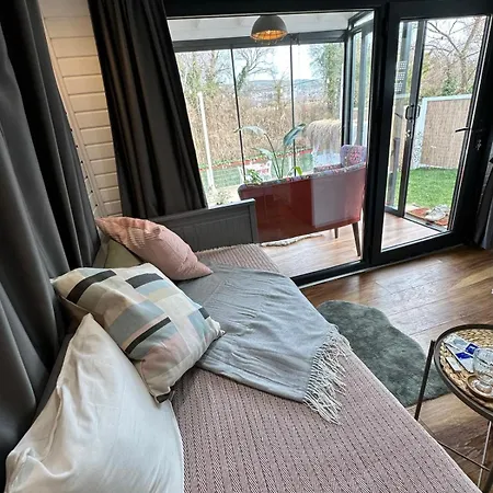 Nehir Kenari Tinyhouse Jakuzili Ağva